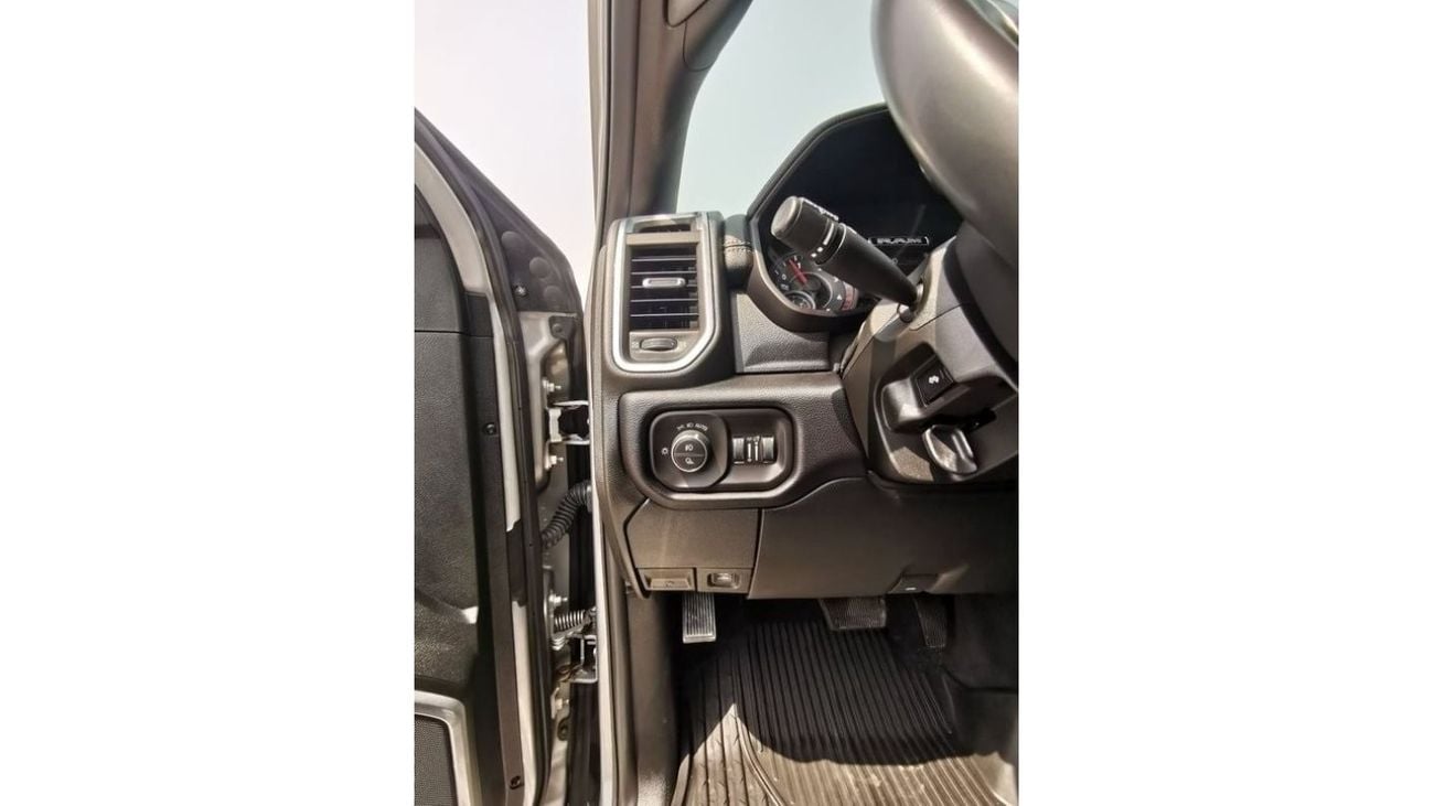 RAM 2500 Dodge RAM Laramie Diesel ( Cummins 6.7L Heavyduty Turbo Diesel ) - 2022 - Silver