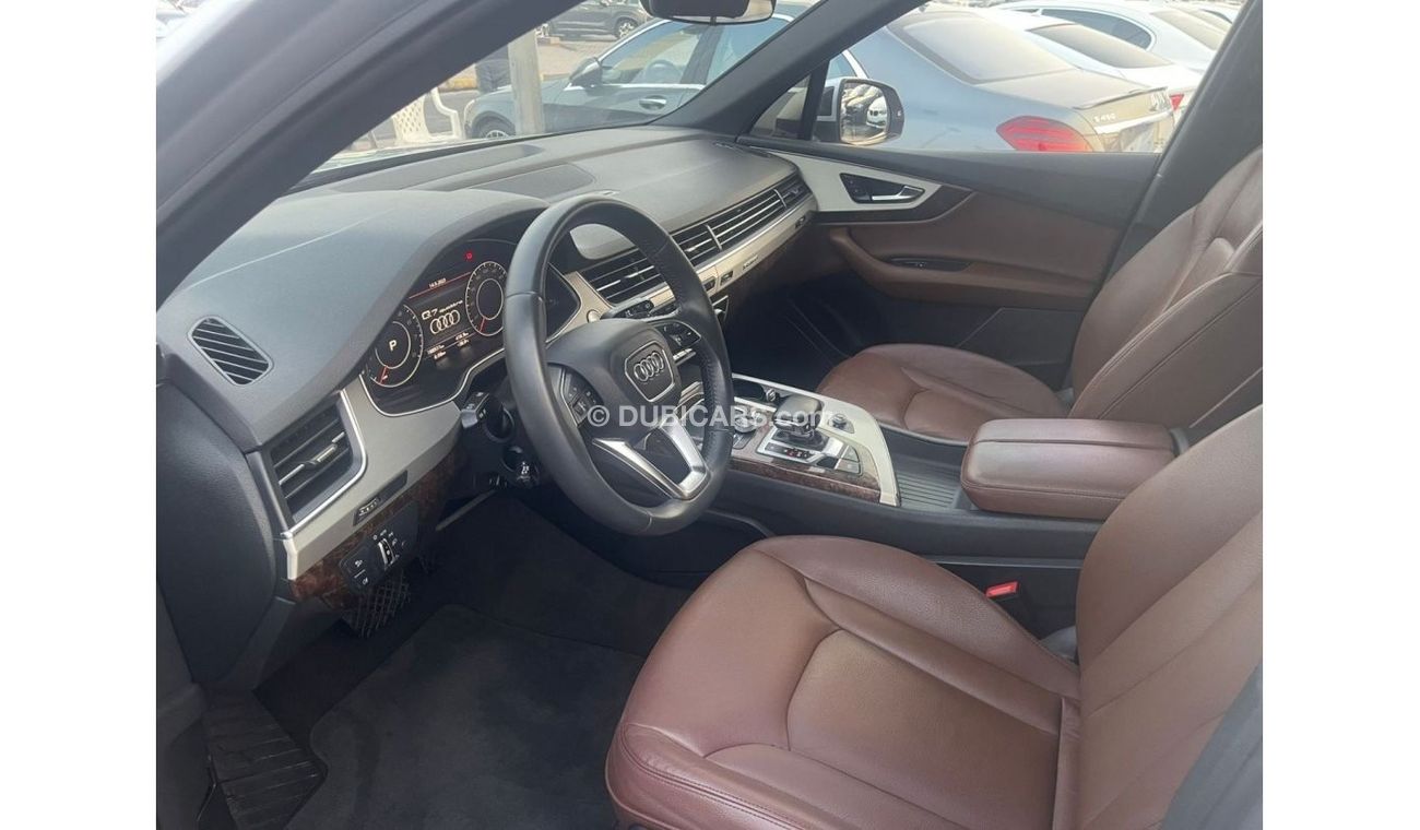Audi Q7 45 TFSI quattro Luxury Plus Audi Q7 TFSI QUATTRO 45 SLINE _GCC_2016_Excellent Condition _Full option