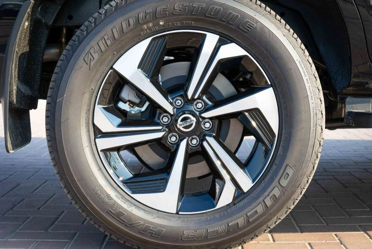 نيسان إكستيرا 2023 Platinum 2.5L PTR - 7AT - 4WD / Full Option / SUV 7 Seats / Premium Movie Theater Experience