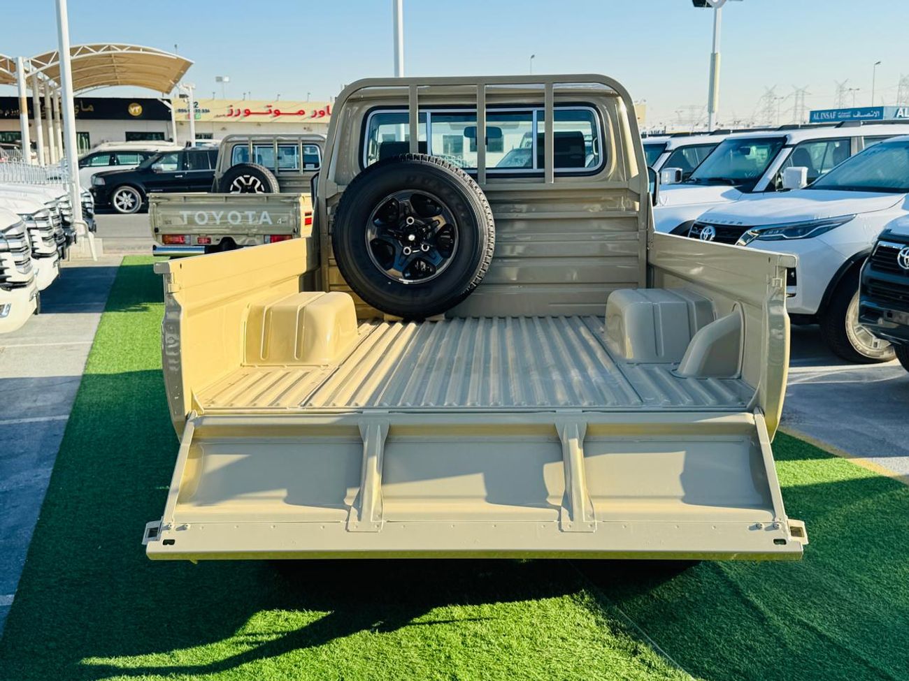 تويوتا لاند كروزر 70 TOYOTA LAND CRUISER (70 SERIES) LC79 2025 MANUAL