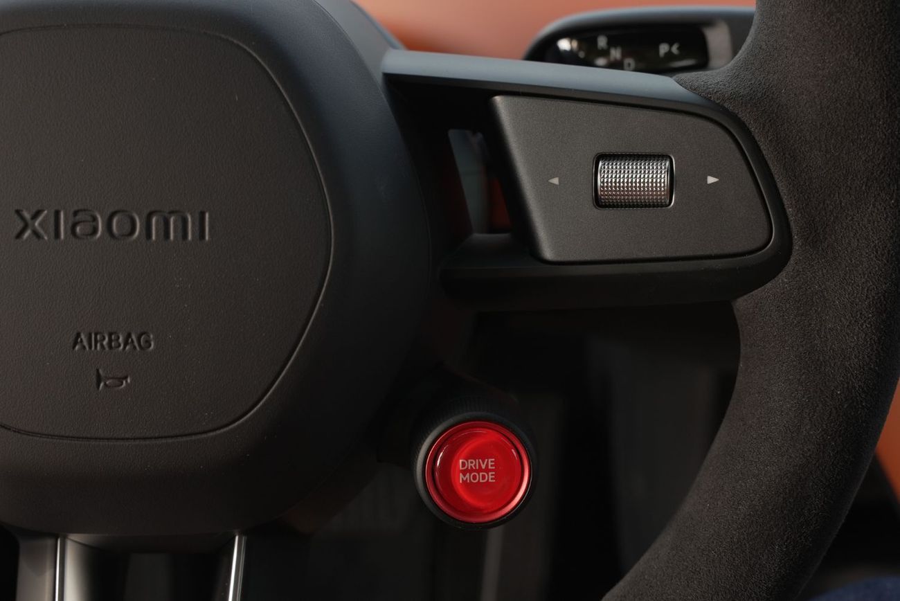 شاومى YU7 Xiaomi YU7 2025 – Ultra-long Range High-Performance 4WD Max