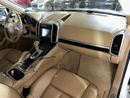 Porsche Cayenne S 4.8L PORSCHE CAYENNE S 2012 | 14-WAY ADAPTIVE SEATS | SUNROOF | PORSCHE SERVICE HISTORY