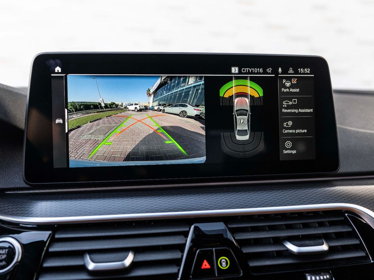 بي أم دبليو 520i M Sport Comfort 2.0L