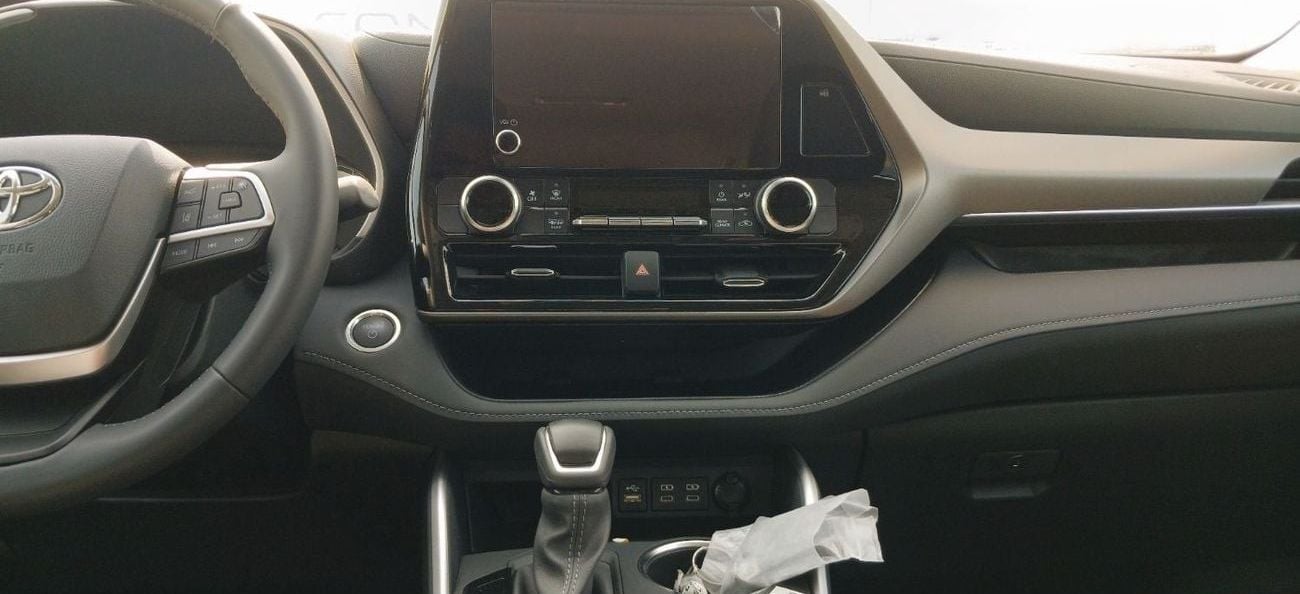 تويوتا هايلاندر Toyota Highlander GLE 2.5L Hybrid 2024YM