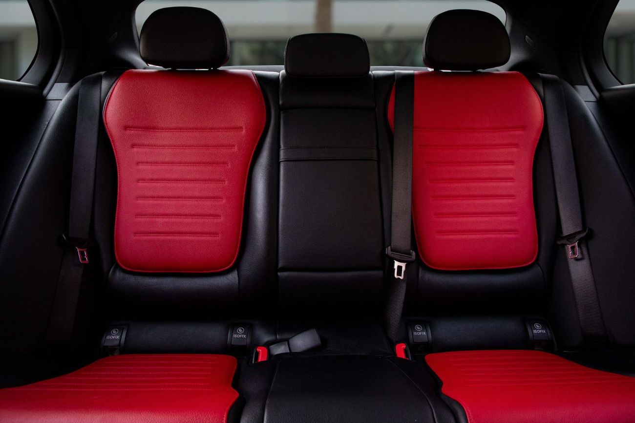 مرسيدس بنز C 200 C200 AMG | 3,721 P.M | 0% Downpayment | GARGASH WARRANTY / SERVICE