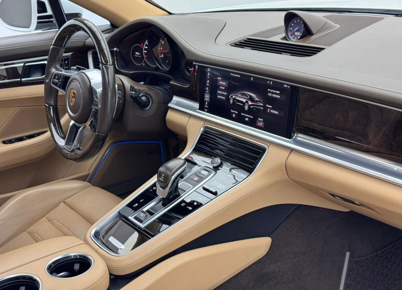 بورش باناميرا 4S 2.9L 2018 Porsche Panamera 4S, Full Porsche Service History, Sport Chrono Package, GCC2018 Porsch