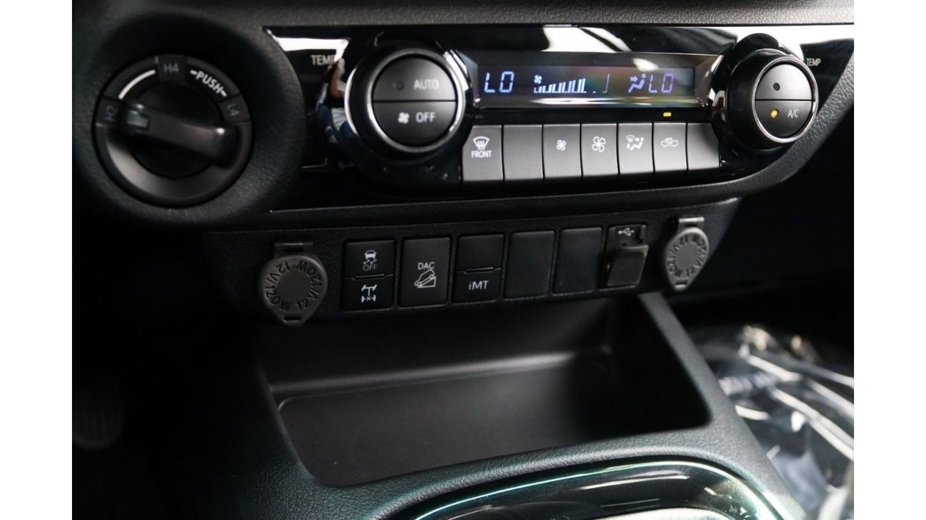 Toyota Hilux 2023 HILUX 2.8 DIESEL ADVENTURE M/T 4X4 FULL OPTION **التصدير فقط خارج الخليج** **EXPORT ONLY**