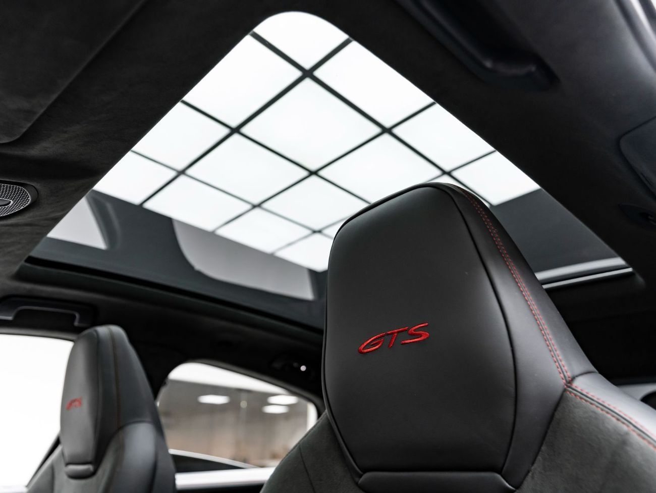 Porsche Cayenne 2025 Porsche Cayenne GTS Coupe, 2026 Porsche Warranty, GTS Interior, Low KMs, GCC