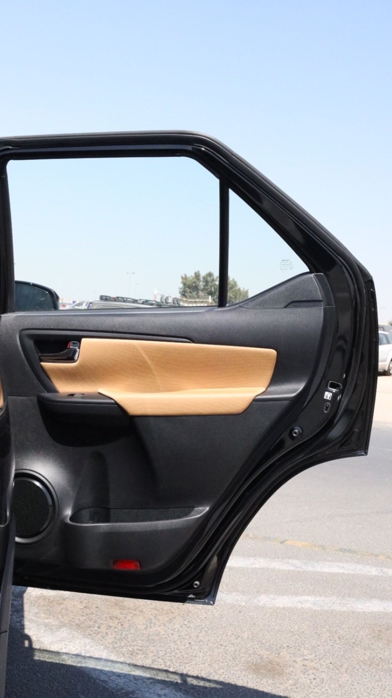 تويوتا فورتونر EXR 2.7L (160 HP)