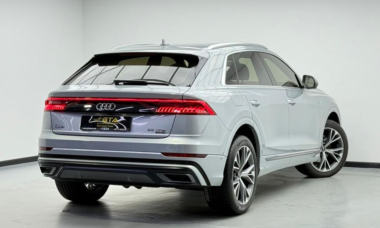 أودي Q8  2023 Audi Q8 55 TFSI Quattro S-Line, 2028 Audi Warranty + Service Pack, Very Low km, GCC