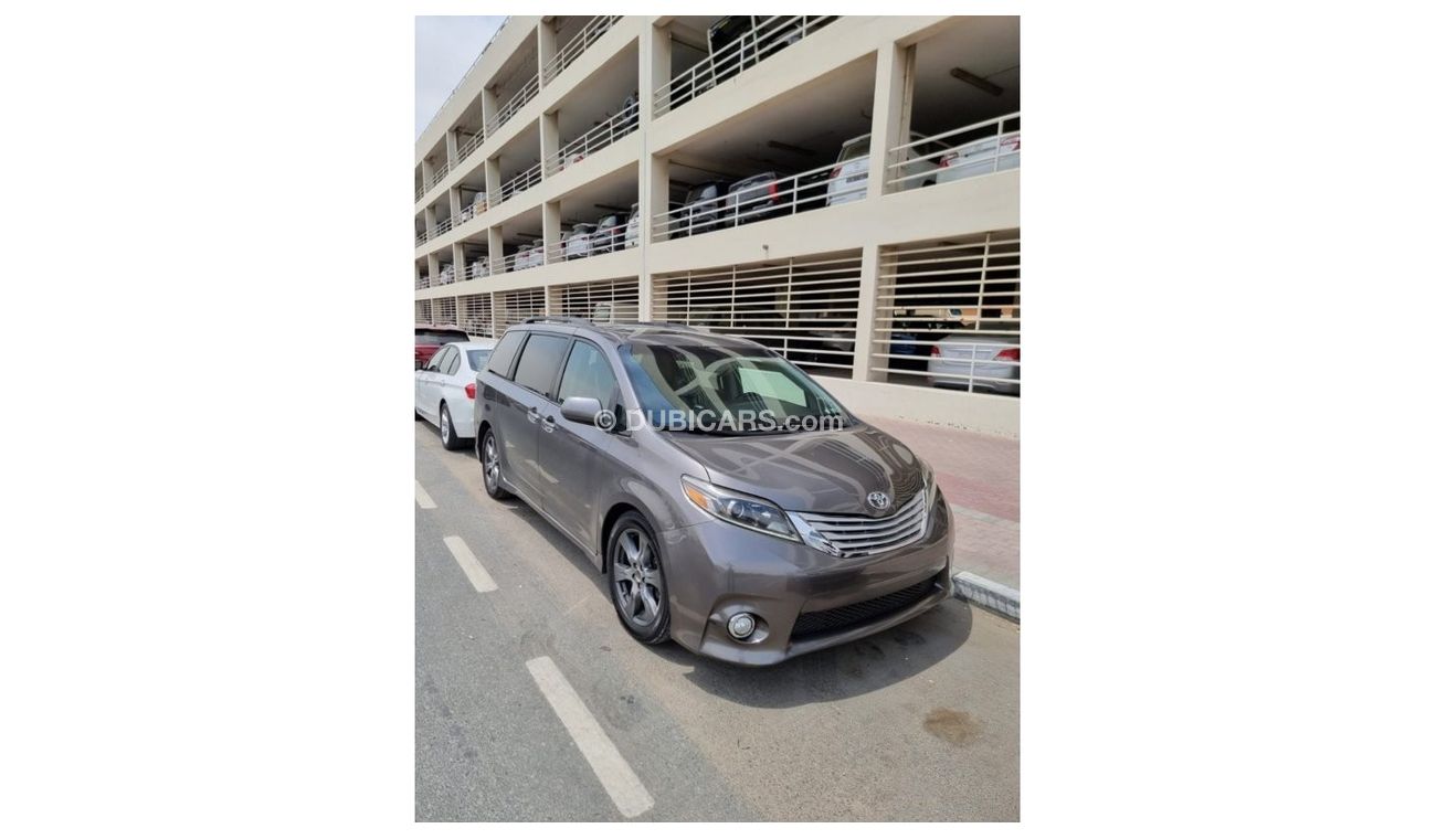 Toyota Sienna 2017 SE VIP PUSH START ENGINE 3.5L USA IMPORTED