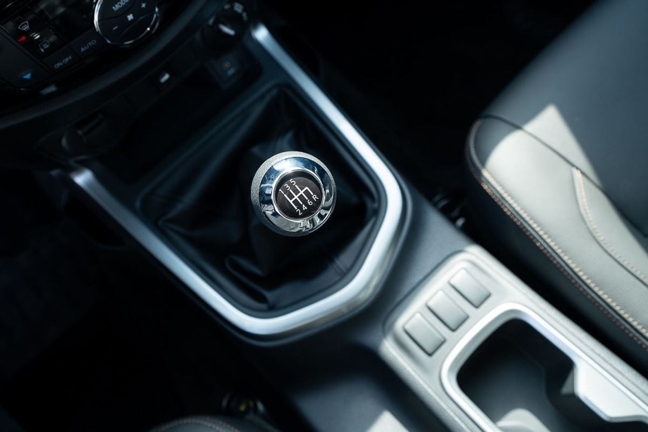 Nissan Navara Nissan Navara Manual Transmission 4x4