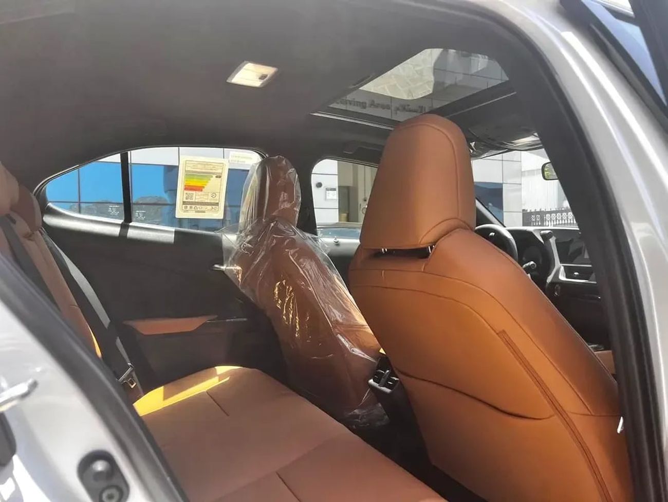 لكزس UX300h Prime Lexus UX 300e 2025 مواصفات خليجية