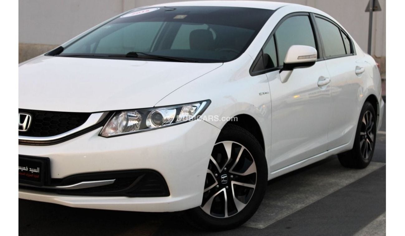 Honda Civic Honda Civic 2015 GCC in excellent condition, without paint, without accidents, very clean from insid