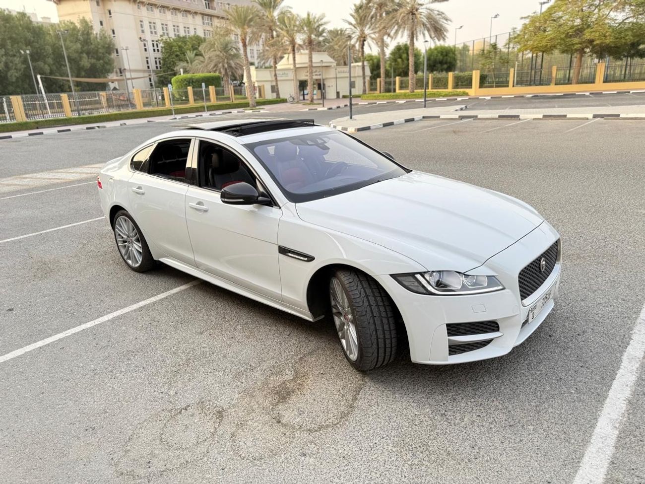 Jaguar XF R-Sport 2.0L Sedan