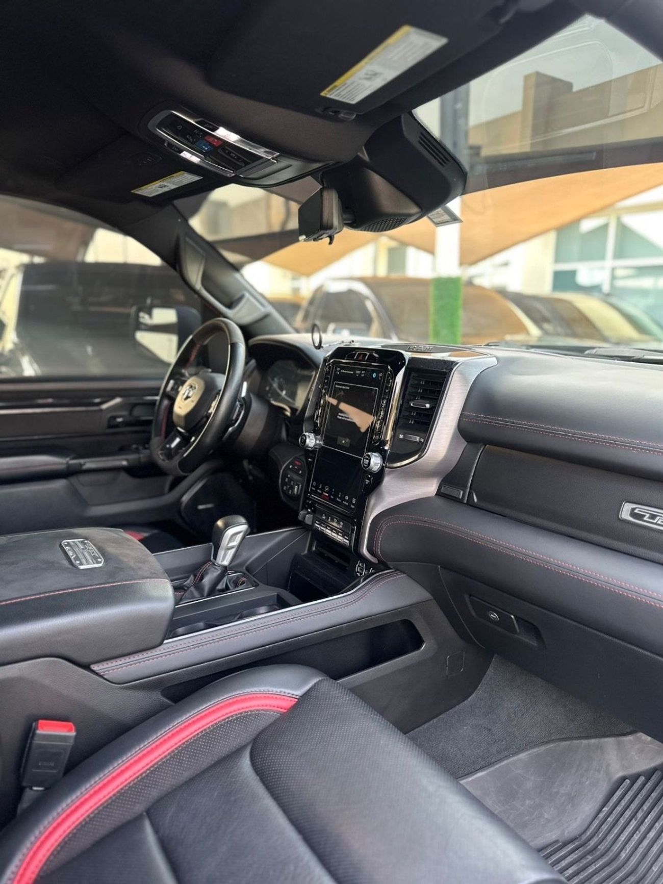 RAM 1500 TRX Crew Cab 6.2L DODGE RAM TRX 6.2 L supercharged 2022 Perfect condition  707hp Full option