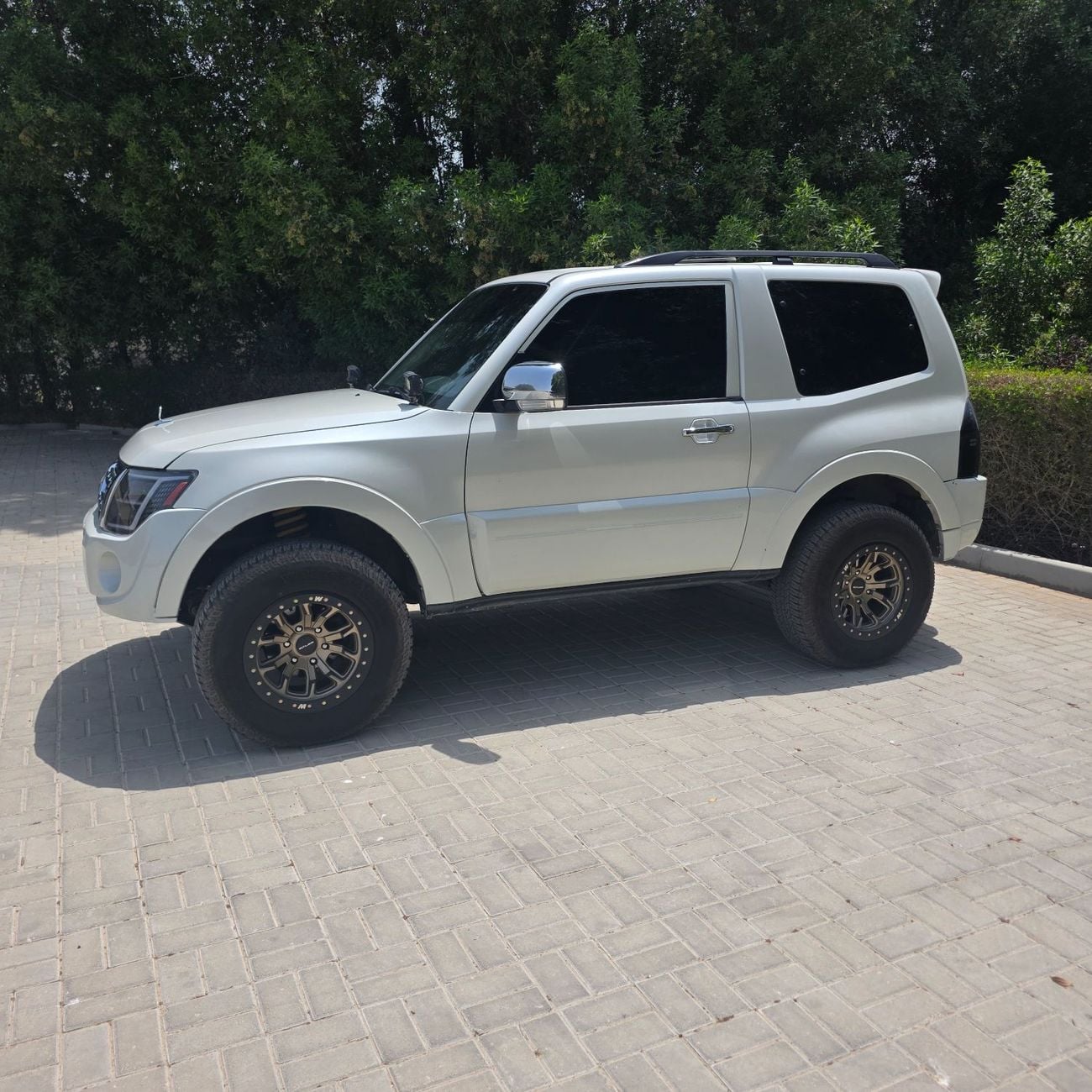 ميتسوبيشي باجيرو GLS HIGHLINE