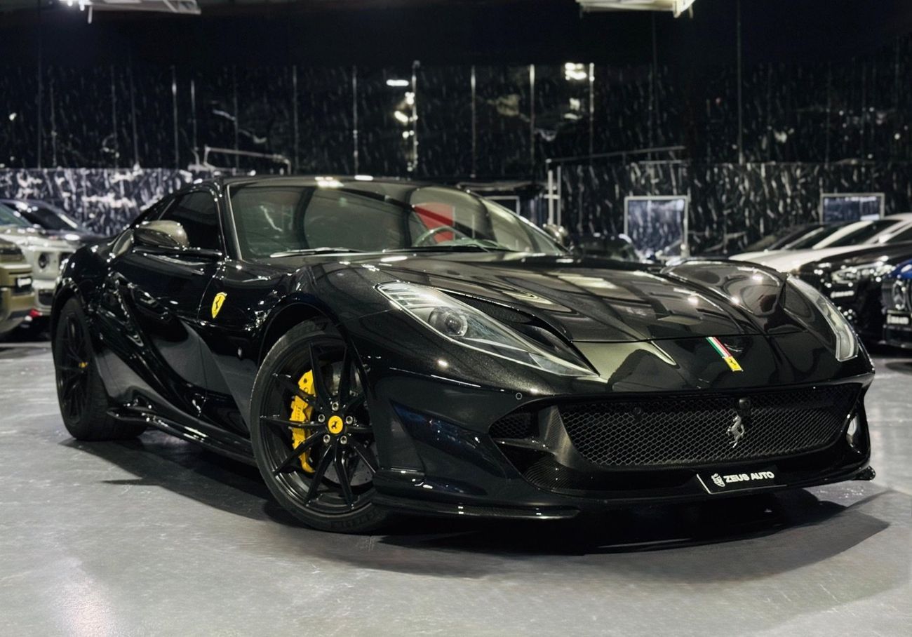 فيراري 812  سوبرفاست 812 Superfast 2018 Ferrari, Full Ferrari Service History, Carbon Fiber Package, Very Low Kms, GCC