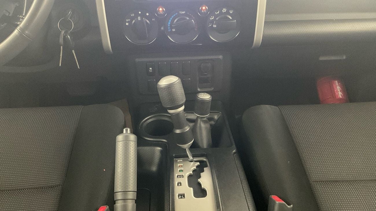 تويوتا إف جي كروزر GXR | شامل الضمان | 0 ﺪﻔﻋﺓ ﺃﻮﻟﻯ