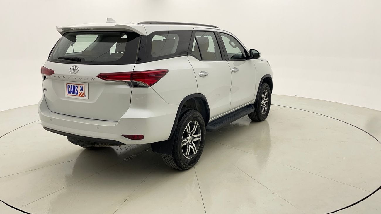 تويوتا فورتونر EXR 2.7 | بدون دفعة مقدمة | اختبار القيادة في المنزل