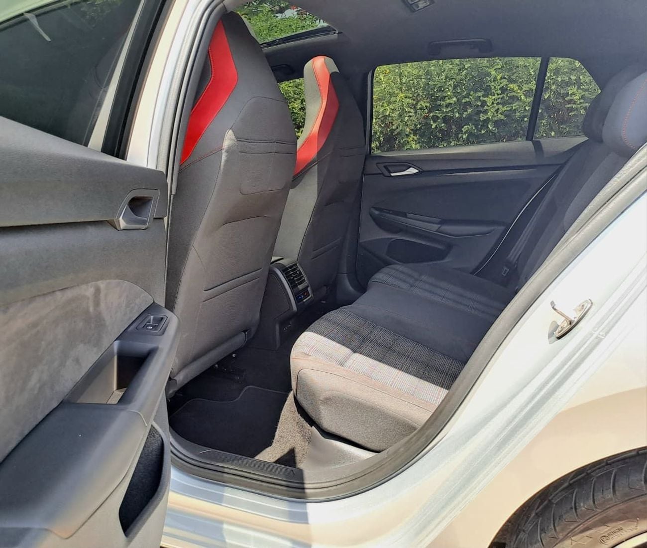 Volkswagen Golf 1,456-MONTHLY | 2.0 TURBO GOLF GTI P1 | PANORAMIC SUNROOF | WARRANTY
