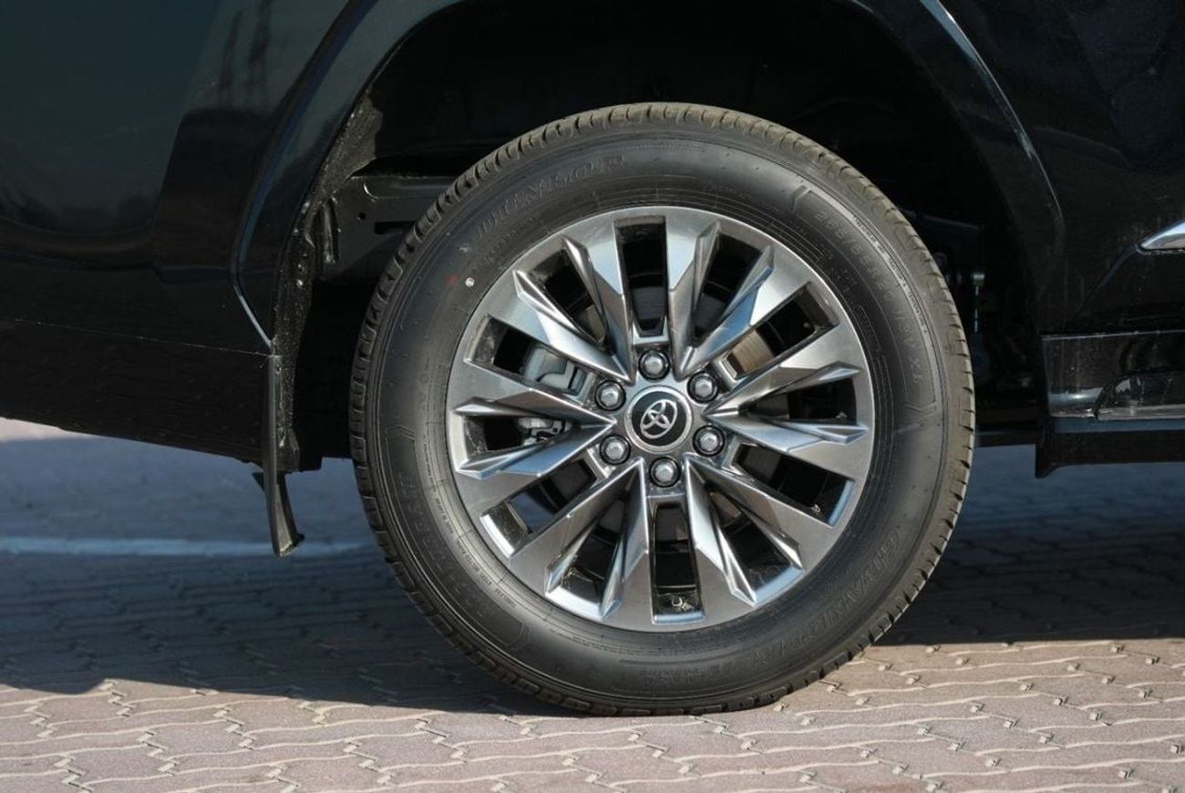 تويوتا لاند كروزر LC300 3.3 TWIN TURBO DIESEL VXR WITH RADAR 2024 MODEL