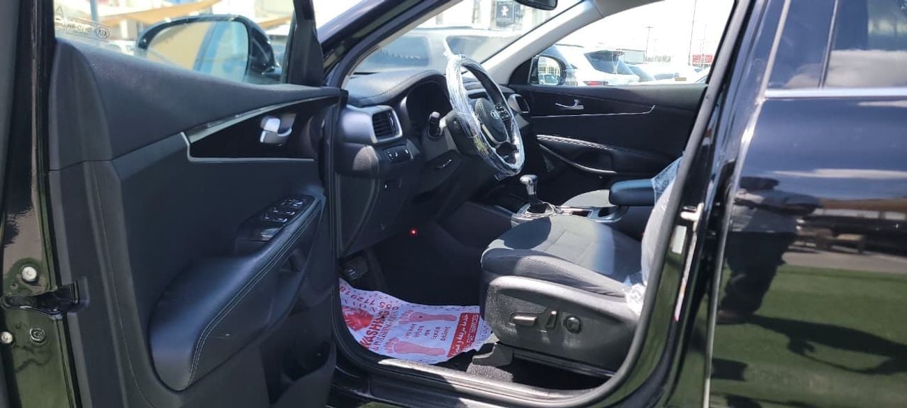 Kia Sorento S (NON GCC) Mid Option 3.3L