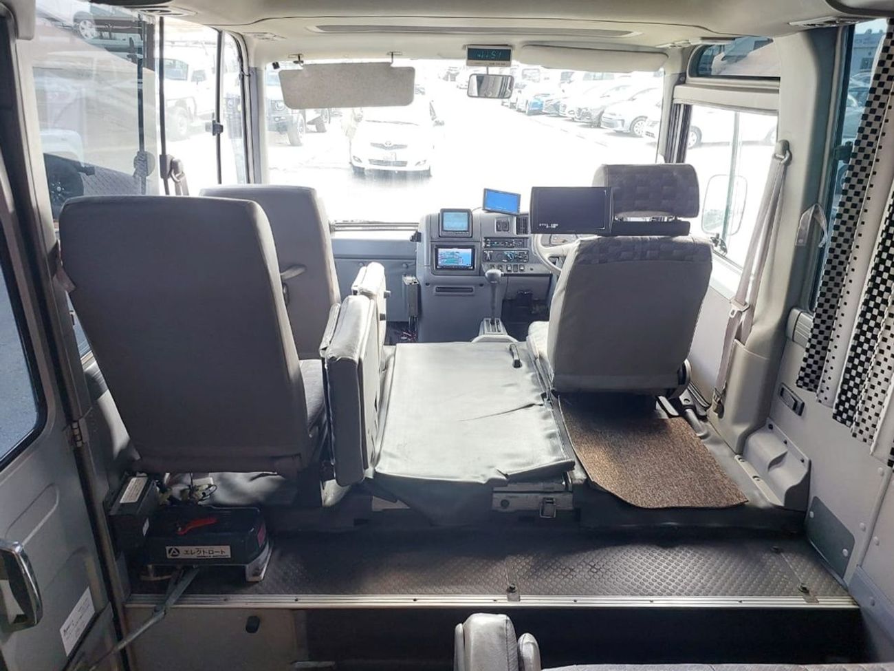 Nissan Civilian NISSAN CIVILIAN BUS RHD 2002 MODEL 4.1 L DIESEL AUTOMATIC(PM10515)