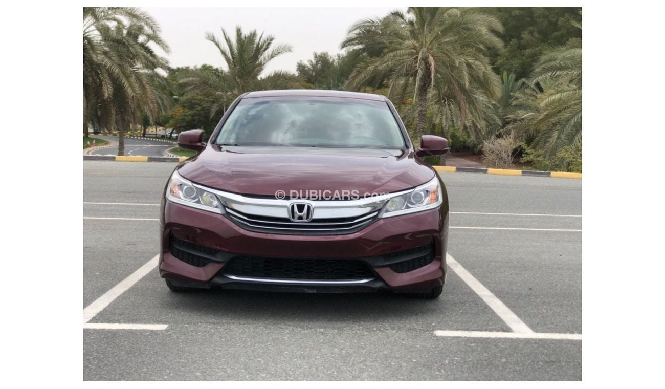 Honda Accord LX Model 2017 GCC CAR PERFECT CONDITION INSIDE AND OUTSIDE FULL OPTION SUN ROOF LEATHER SEATS NAVIGA