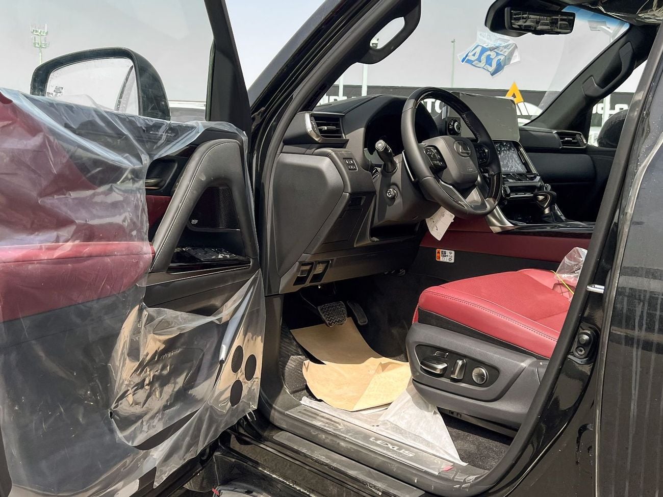 لكزس LX 600 EXPORT ONLY - LEXUS LX600 3.5L TURBOSPORT