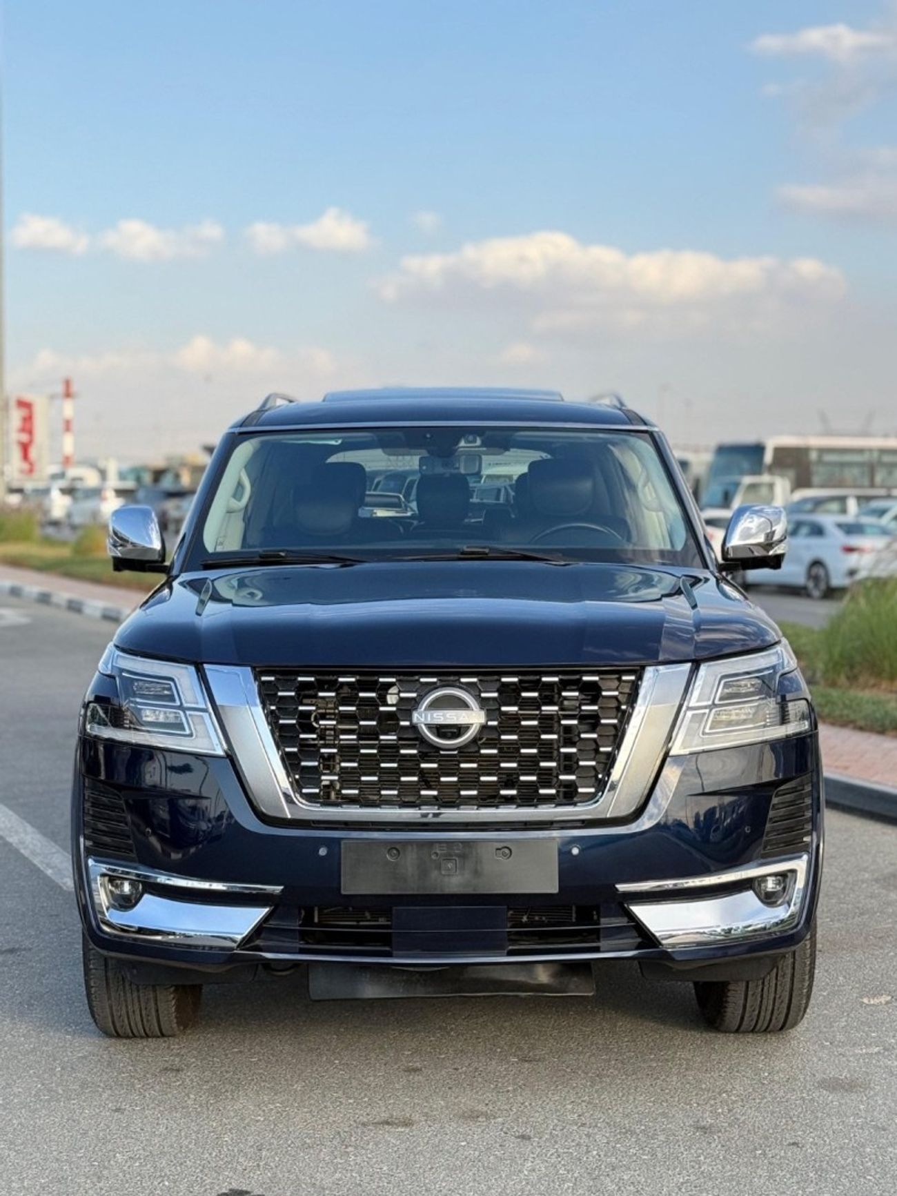 نيسان أرمادا Nissan Armada 4WD Platinum Full Option