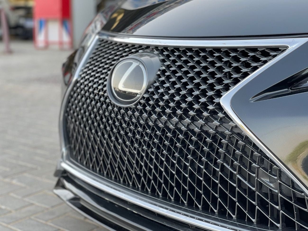 لكزس RC 350 F SPORT PLATINUM 3.5L V6 / SUNROOF / RADAR / REAR WHEEL DRIVE / BIG RIMS / COOLING AND HEATING SEATS