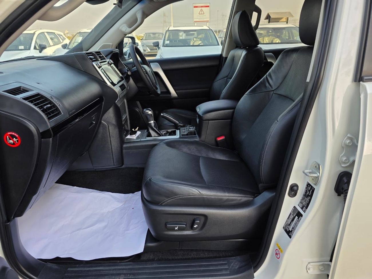 Toyota Prado diesel 2.8 liter automatic gear with back camera leather power seats