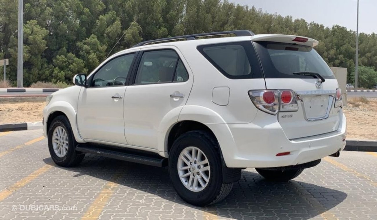 Toyota Fortuner 2014 GXR V6 (Original Paint) Ref# 382