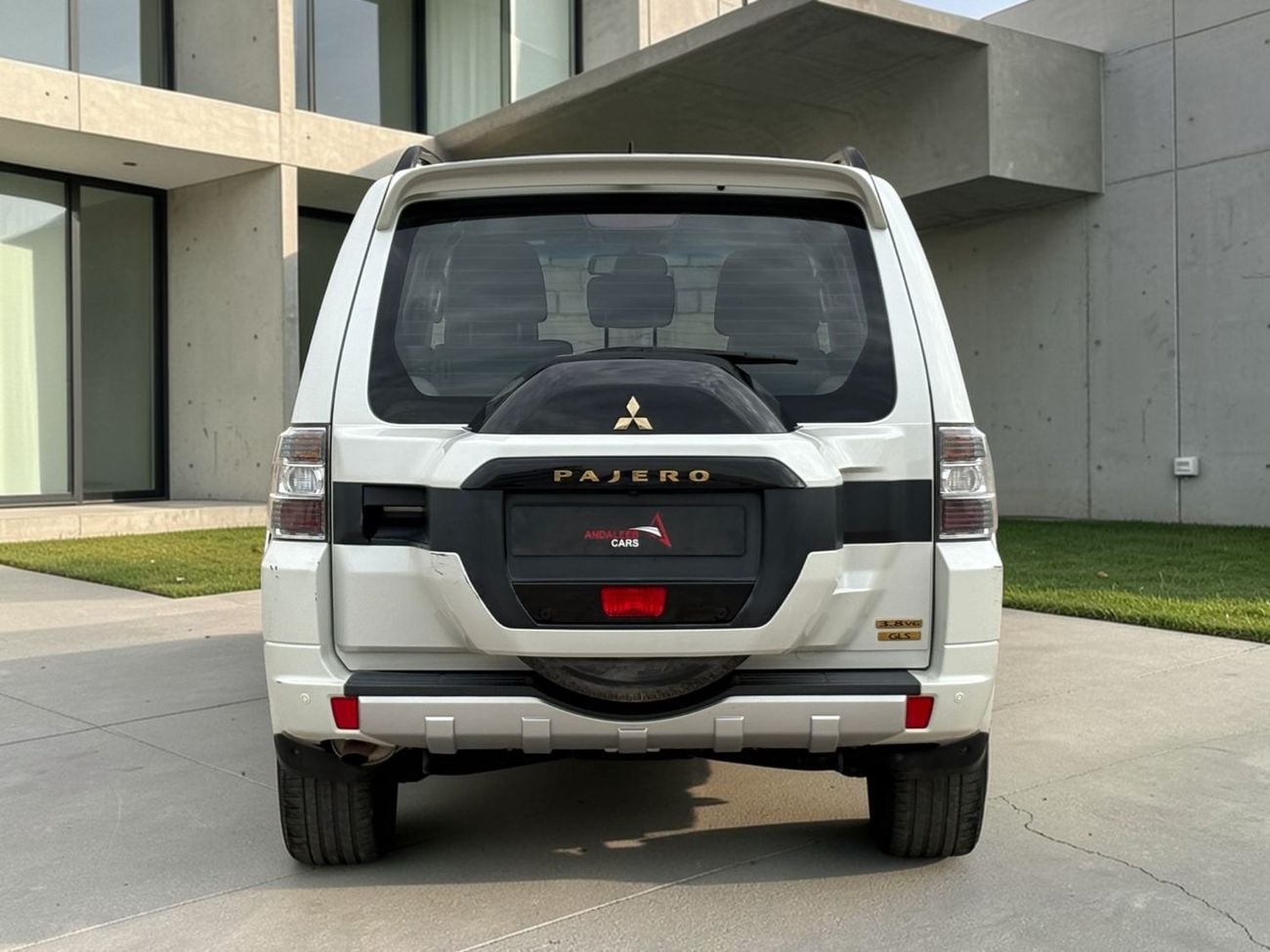 Mitsubishi Pajero GLS Top 3.5L AED 1,710 P.M | 0% DOWN PAYMENT | MITSUBISHI PAJERO V6 – 3.8L | 2018 | GCC SPECS | ORIG