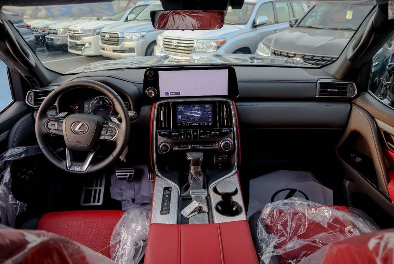 Lexus LX 600 2024 Lexus LX 600 F-Sport  Engine: 3.5L