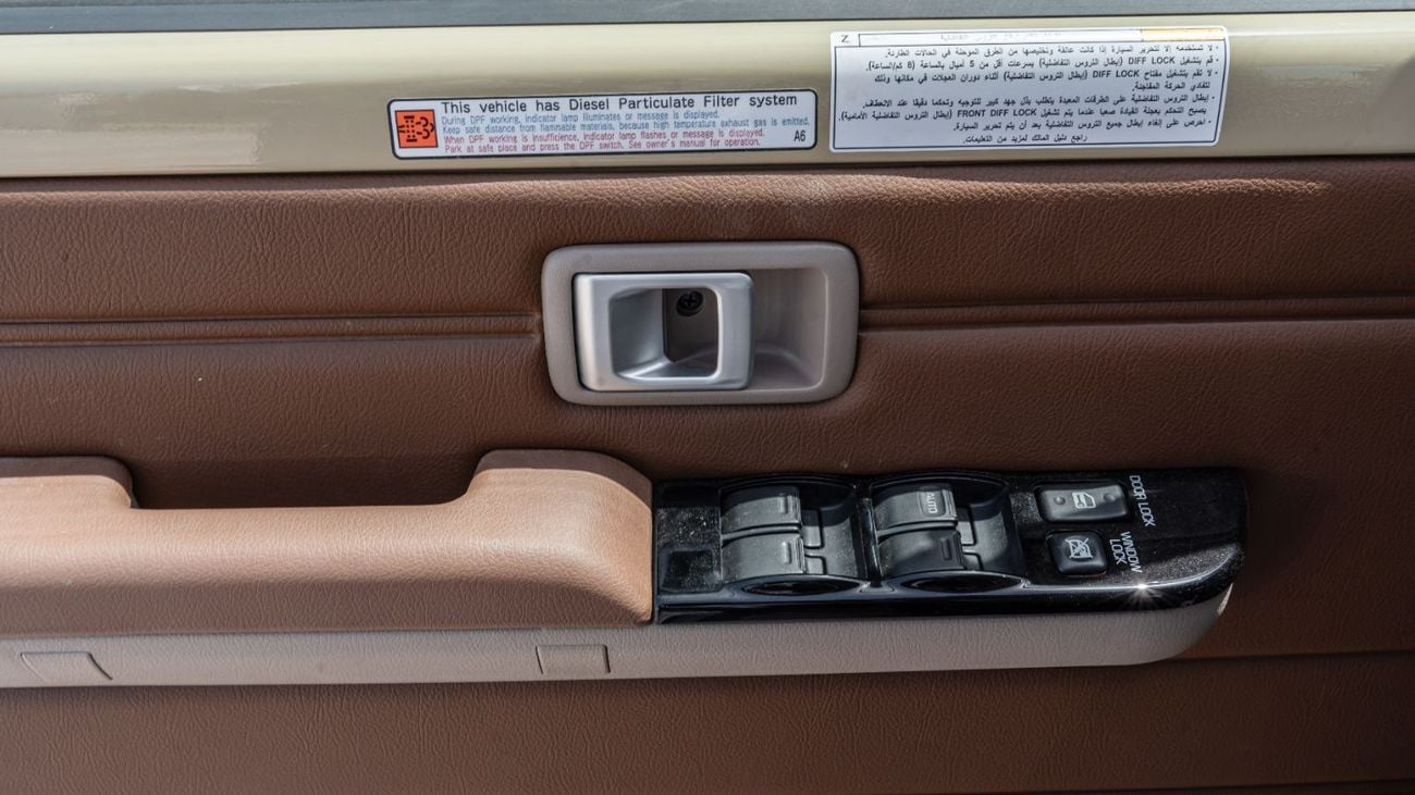 Toyota Land Cruiser 70 LC76 LX 2026 Toyota Land Cruiser LC76 4.0L AT Petrol Full Option (Beige)