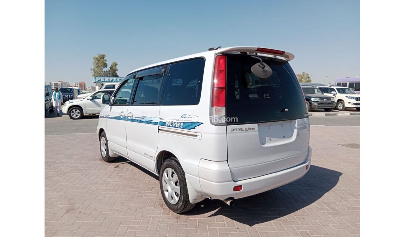 Toyota Noah TOYOTA NOAH RIGHT HAND DRIVE (PM1350)