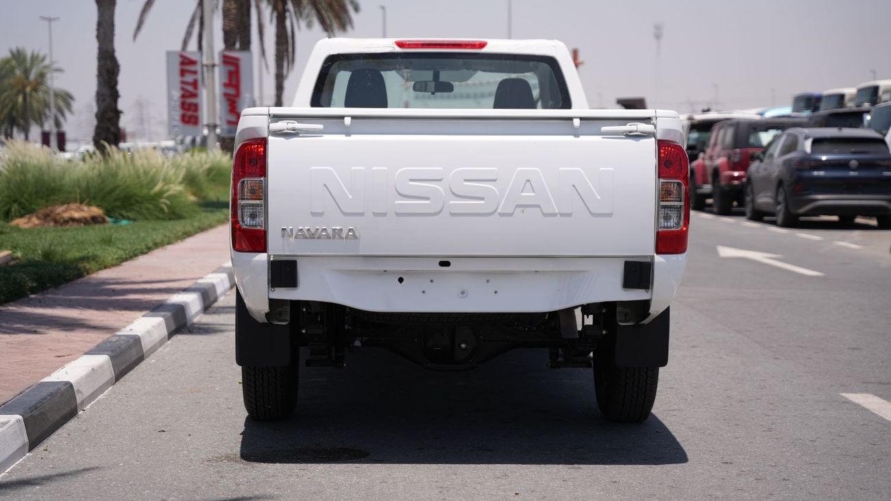 Nissan Navara Nissan Navara 2.5 Diesel XE 4X2 MT SCab Plus MY-2023
