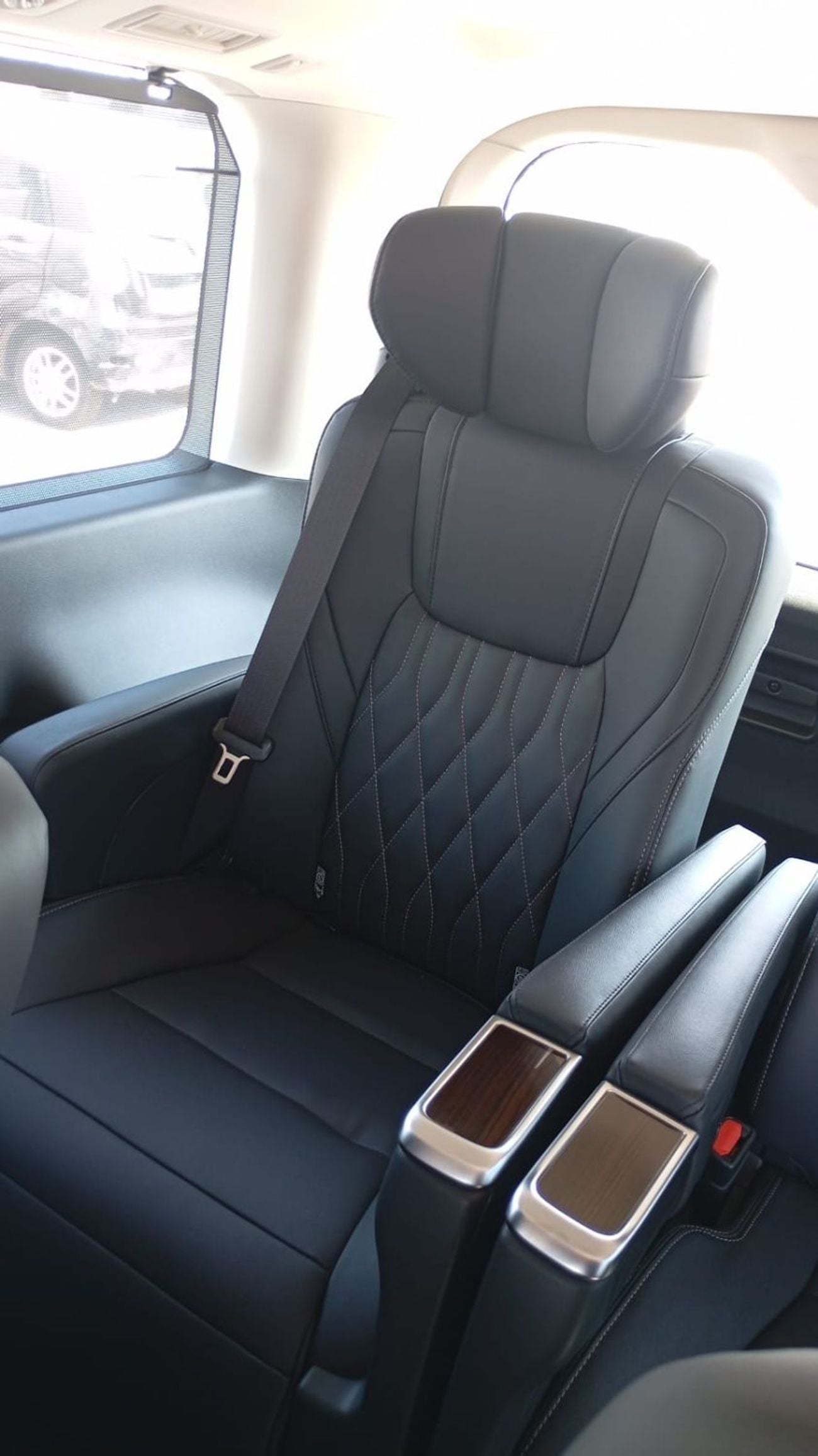 Toyota Granvia PREMIUM Luxury