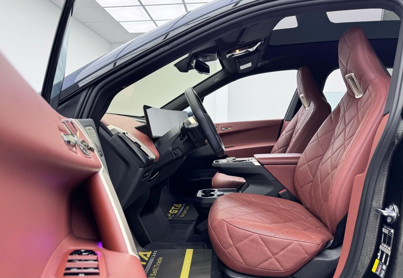 بي أم دبليو iX xDrive40 2023 BMW iX xDrive40, 2027 BMW Warranty, 2028 BMW Service Pack, Very Low Kms, GCC