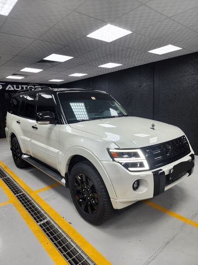 Mitsubishi Pajero GLS Highline 3.8L (243 HP)