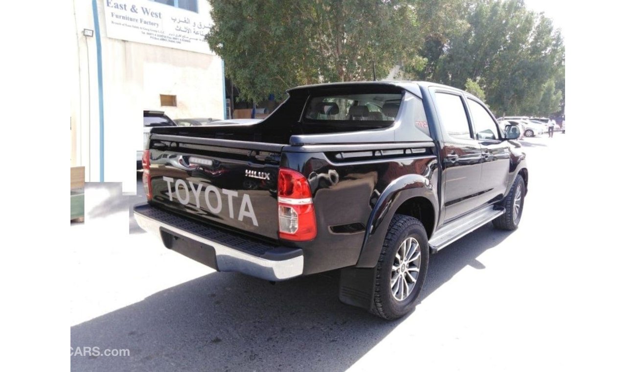 تويوتا هيلوكس Hilux RIGHT HAND DRIVE (Stock no PM 407 )