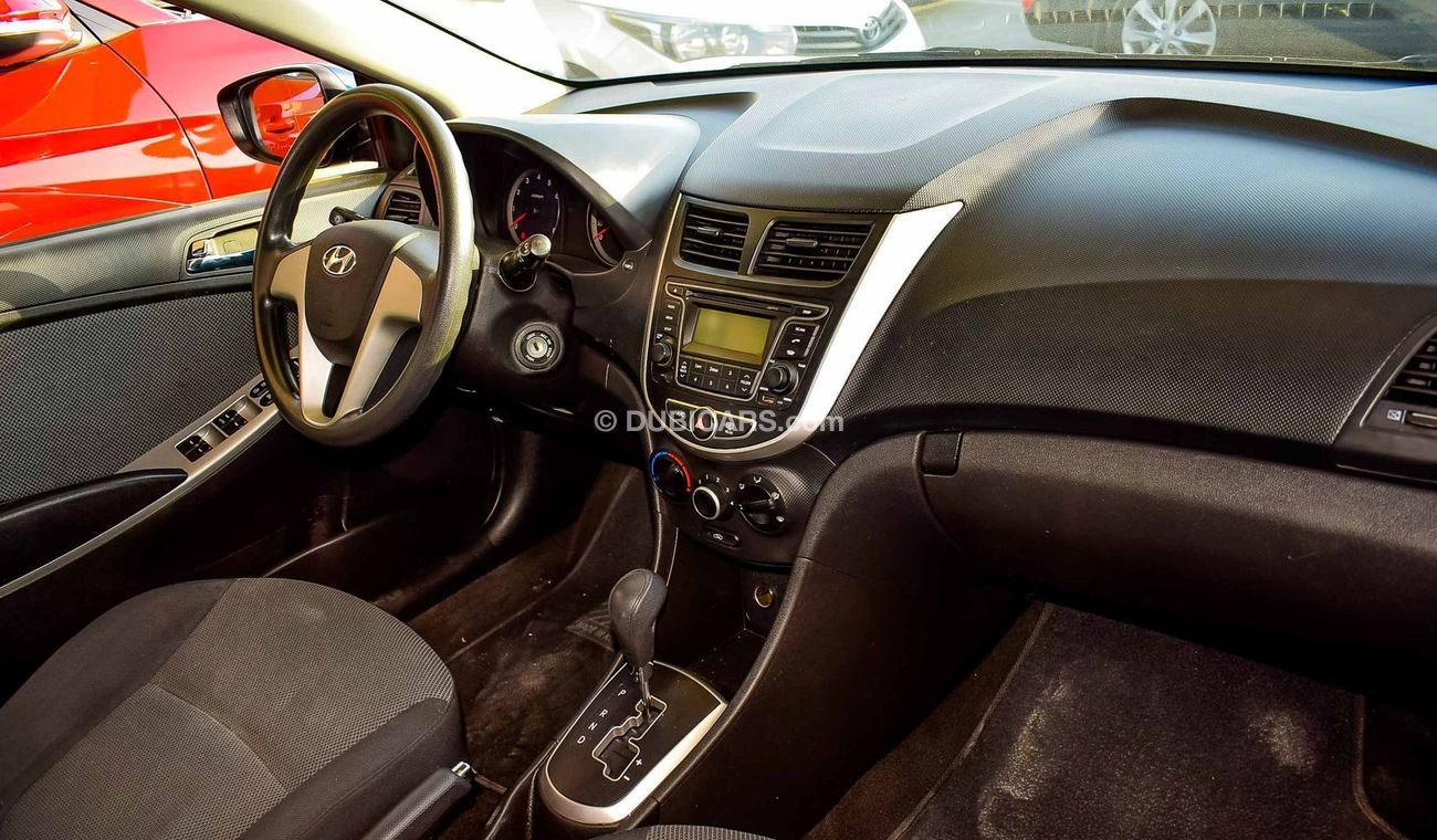 Hyundai Accent GCC 2015 WITHOUT ACCIDENTS