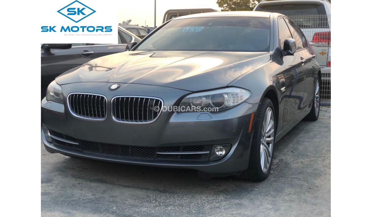 BMW 550i I 4.4L Twin Turbo Engine, Leather+Memory+Driver+Passenger Power Seats, DVD+Navigation+Rear Camera