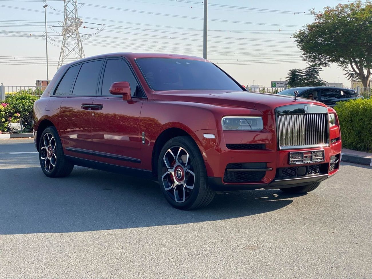 Rolls-Royce Cullinan Black Badge GCC SPEC UNDER WARRANTY NEAT AND CLEAN