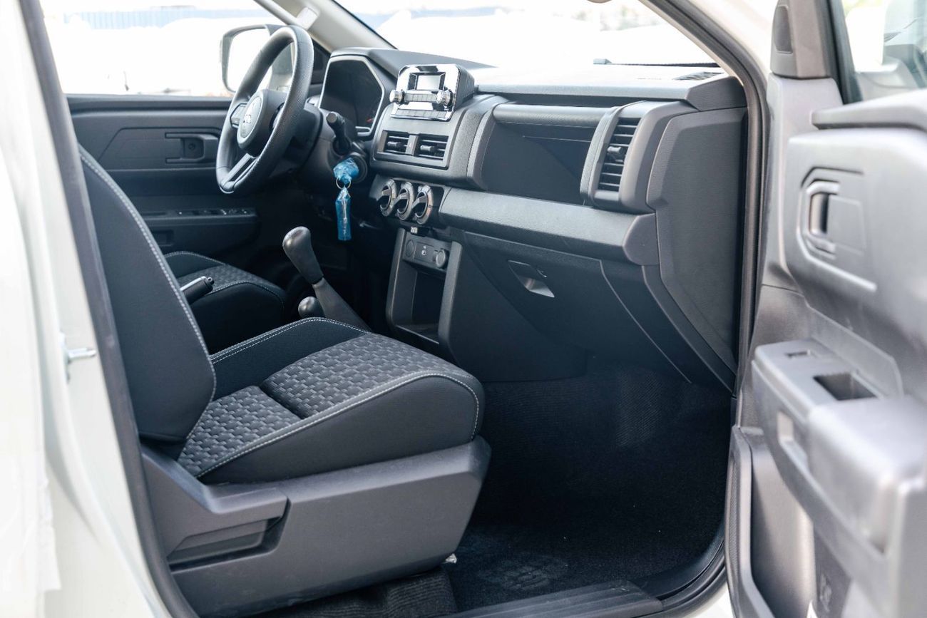 ميتسوبيشي L200 2025 Mitsubishi L200 GLS 2.4L - Manual - White Inside Black | Export Only