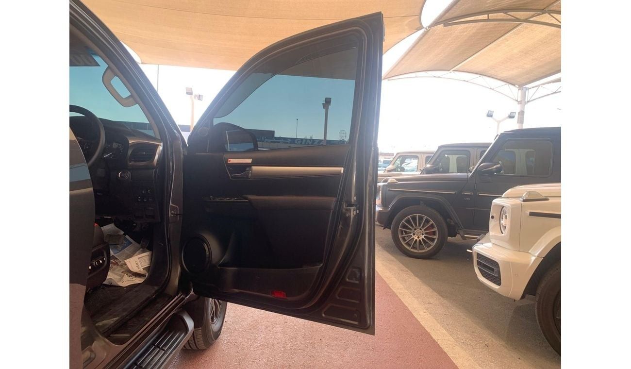 تويوتا هيلوكس