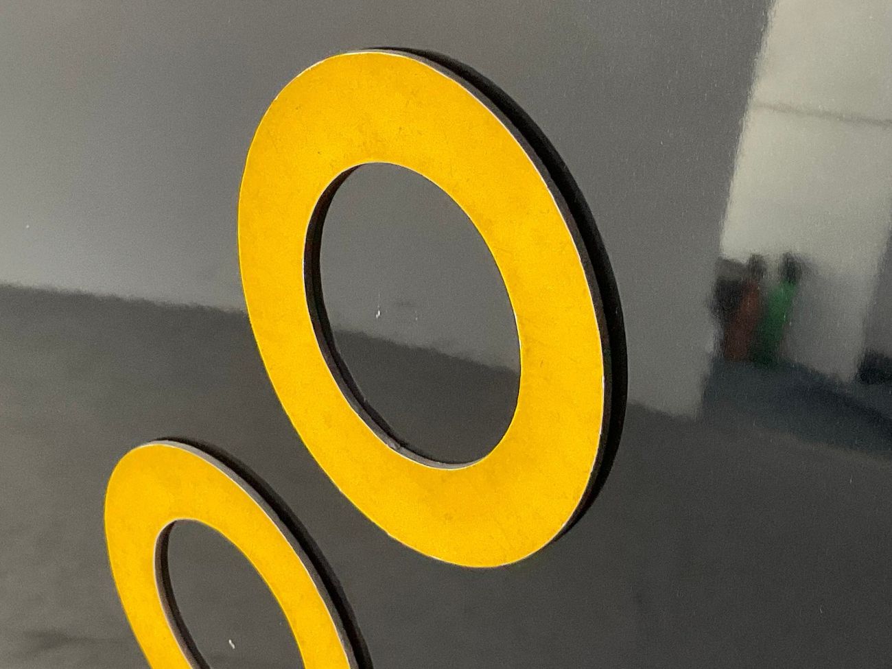 ميتسوبيشي باجيرو GLS Midline w/sunroof | شامل الضمان | 0 ﺪﻔﻋﺓ ﺃﻮﻟﻯ