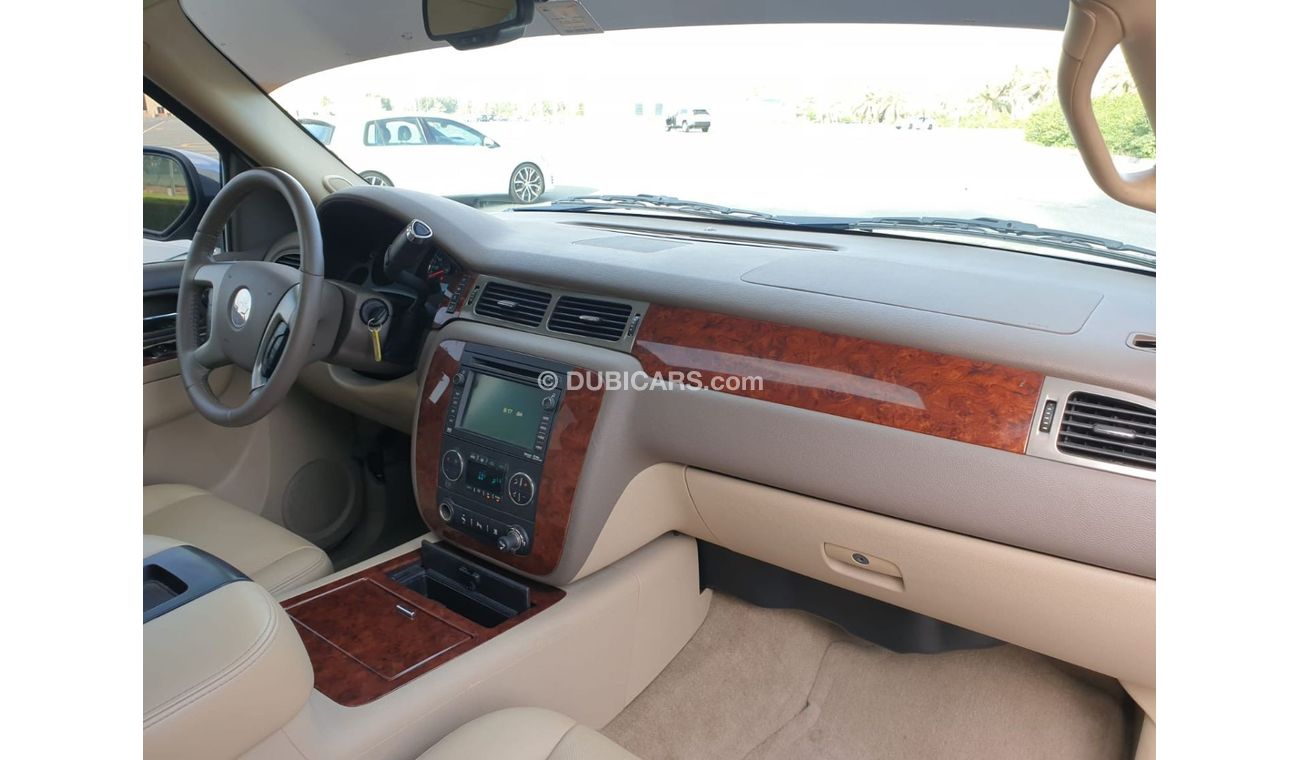 شيفروليه تاهو Chevrolet Tahoe LTZ 2011 V8 GCC Perfct Condition - Accident free - Full Opiton